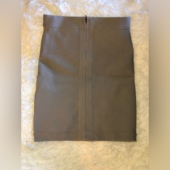 VENUS Grey and Silver Sequin Bandage Mini Skirt size XS-S NWOT - Picture 14 of 14